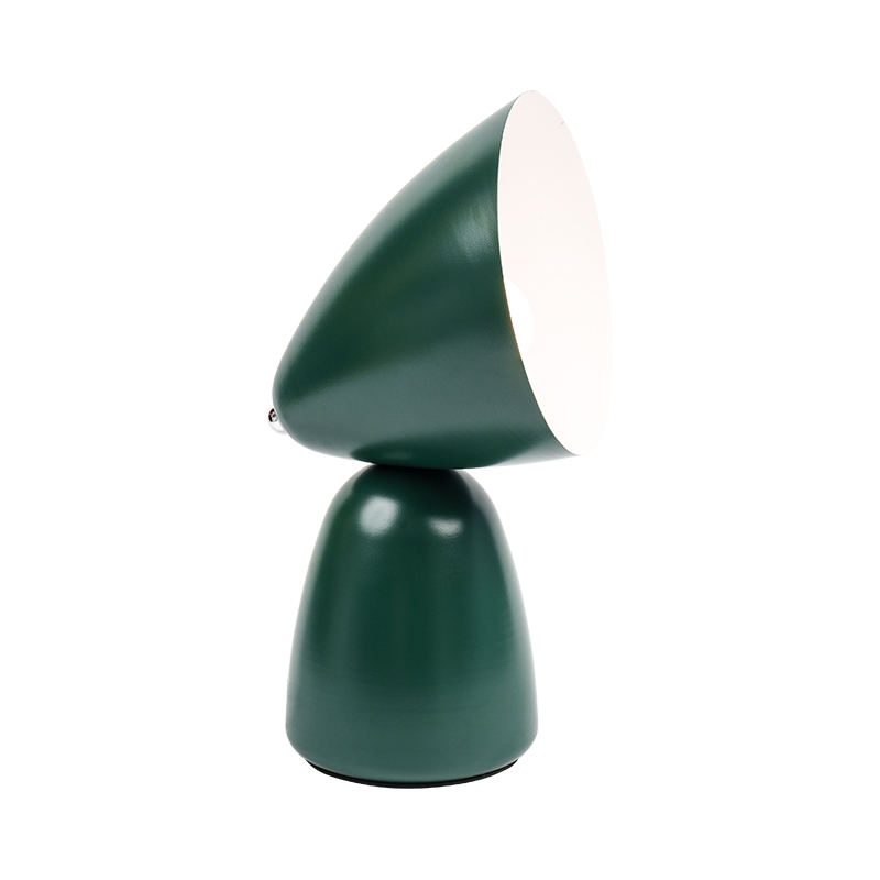 Jednoduchá retro kovová stolní lampa