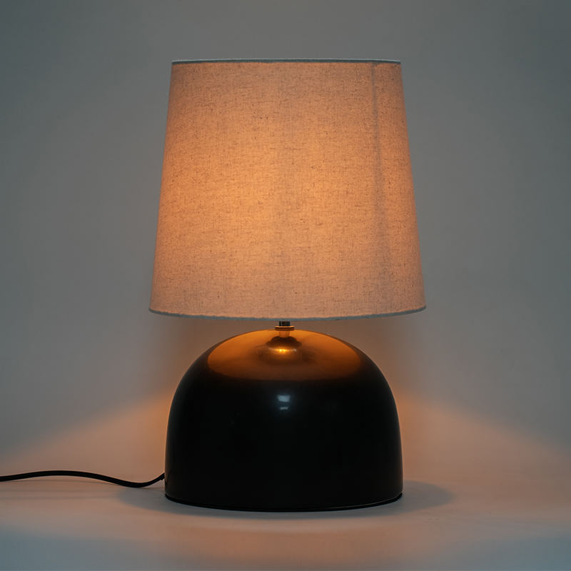 Velká jednoduchá keramická kulatá spodní stolní lampa