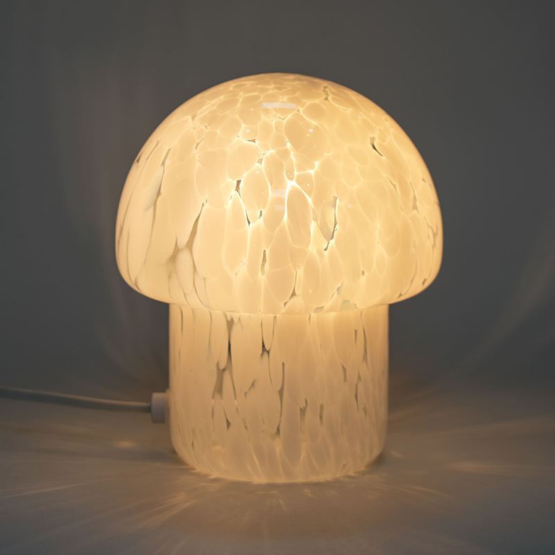 Stolní stolní lampa s skvrnou