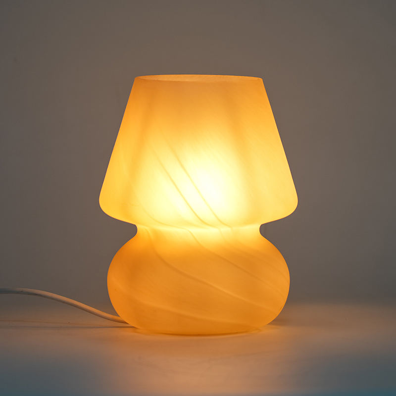 Stolní stolní lampa krémové sklenice